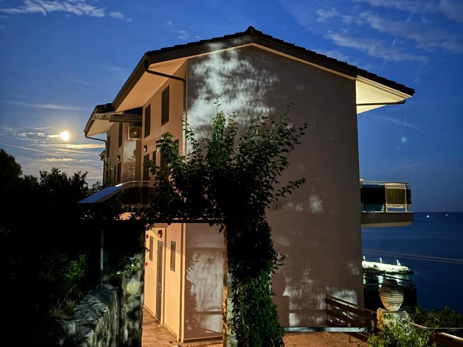 Sarti Thea Hotel Buitenkant foto